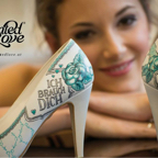 PaintedLove_Imperial_Schuhbemalung_Shooting_CafePuls_Mint_lieblich